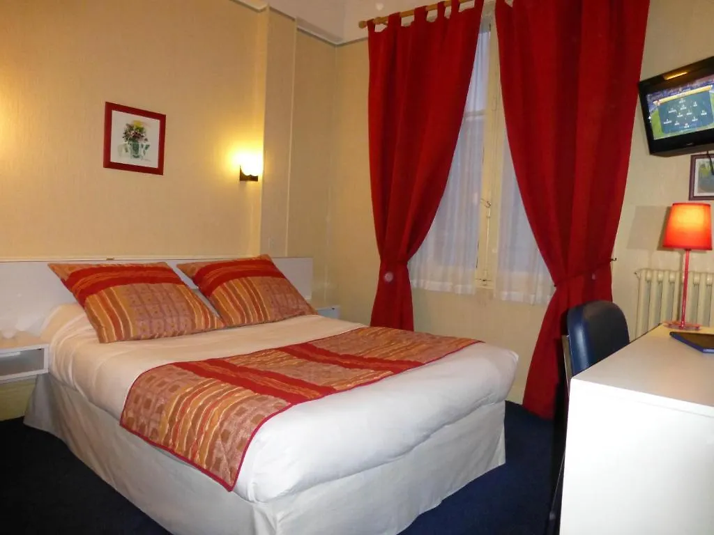 Hotel Trianon à Vichy 2*,  France