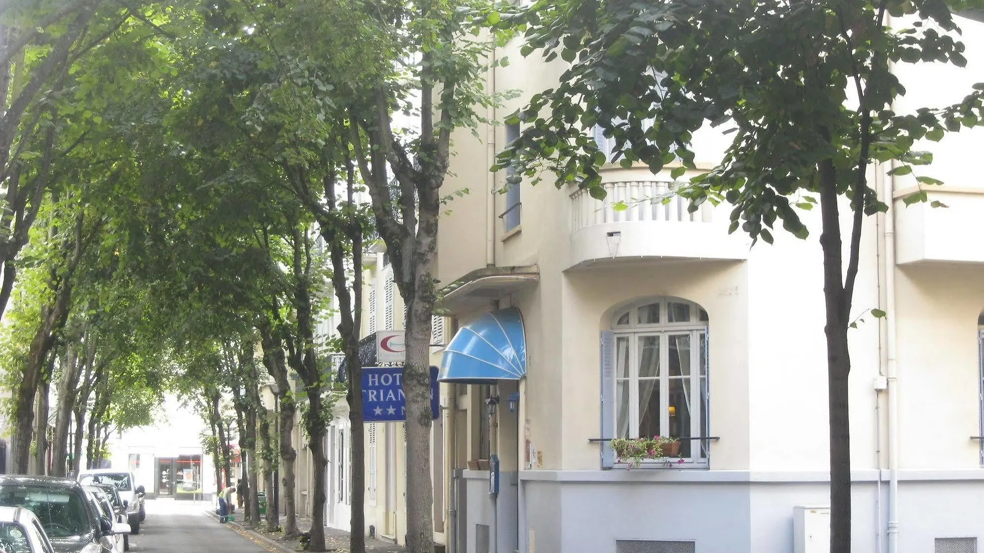Hotel Trianon à Vichy 2*,